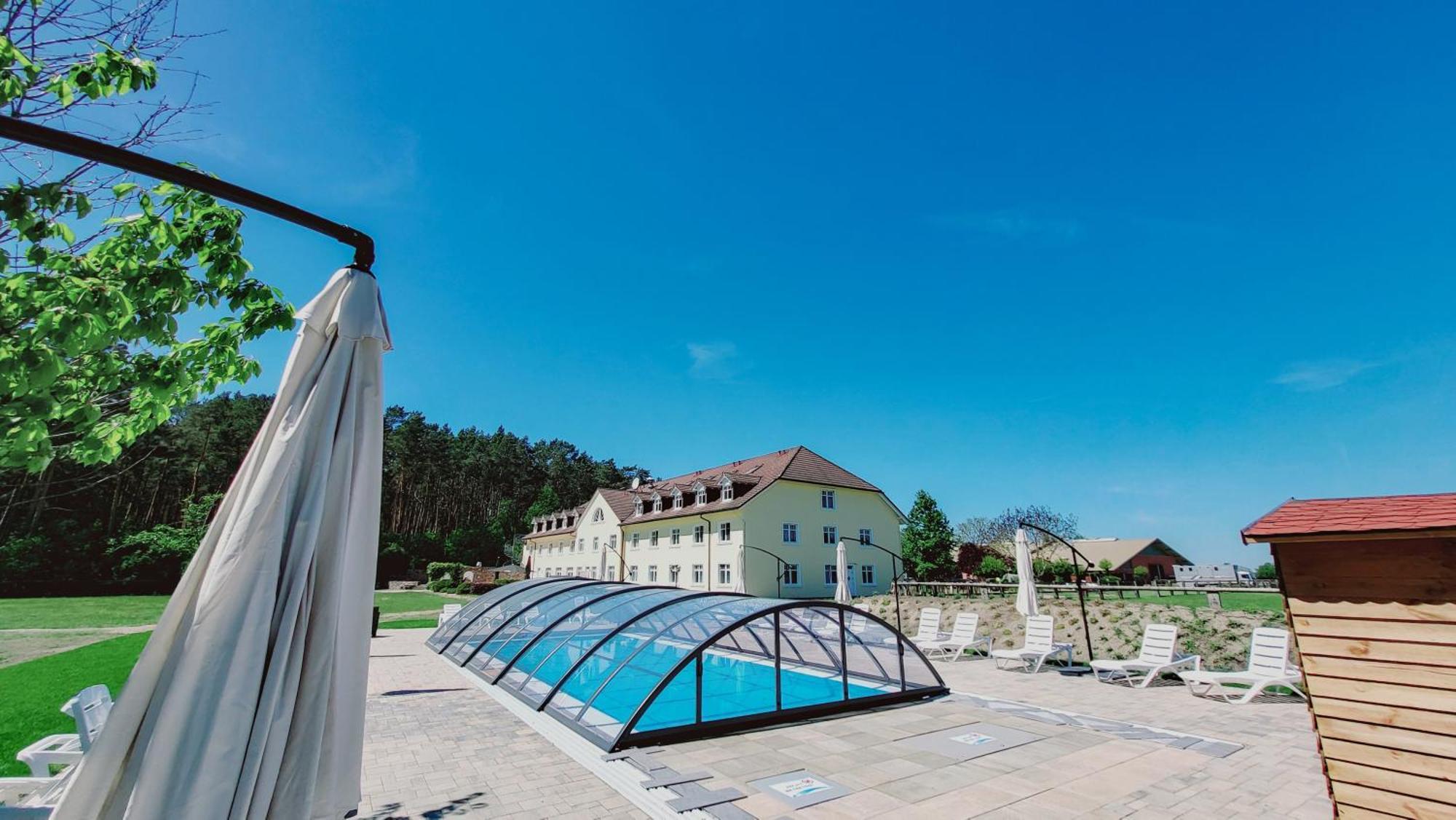 Ferien Hotel Flaeming Niemegk  Buitenkant foto